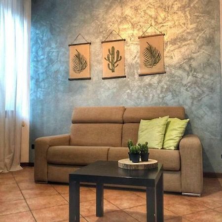 Cortile Del Forno Nel Centro Storico Apartamento Arona Exterior foto