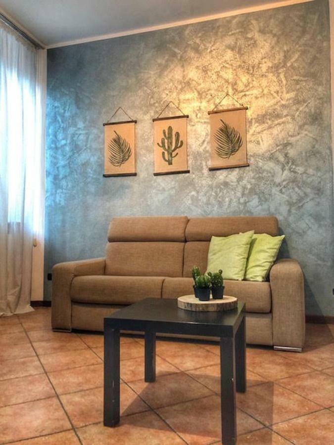 Cortile Del Forno Nel Centro Storico Apartamento Arona Exterior foto