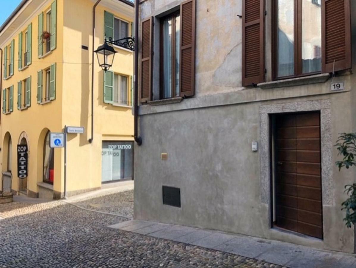 Cortile Del Forno Nel Centro Storico Apartamento Arona Exterior foto
